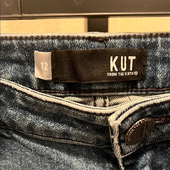 Kut from the Kloth Chrissie high waist raw hem slim straight leg Jeans - Picture 2 of 5